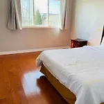 A1 Holiday Family House