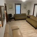 Fallsview Area! Only 10 Min Walk