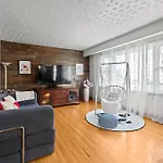 Beautiful Home, A Few Minutes To The Waterfall And Attractions
