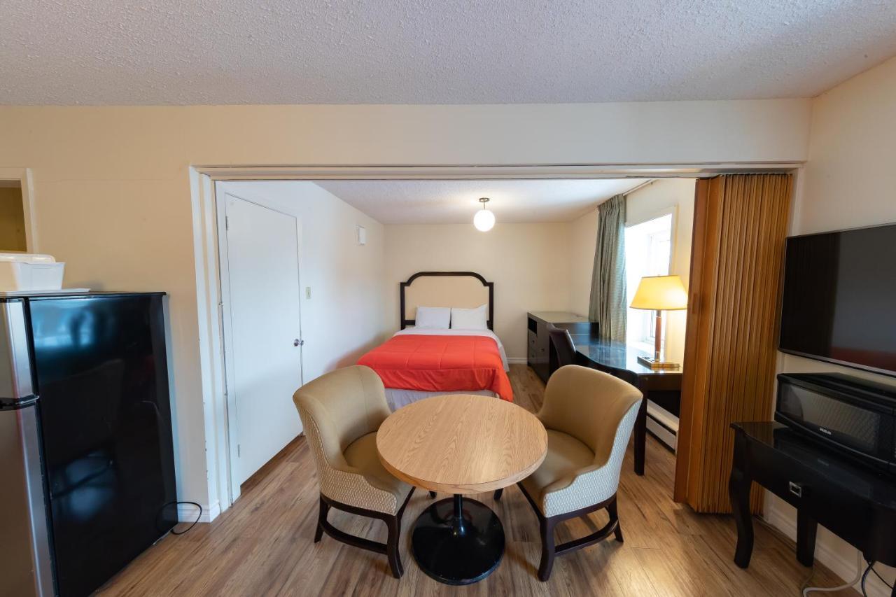 Motel Choice By The Falls 2*