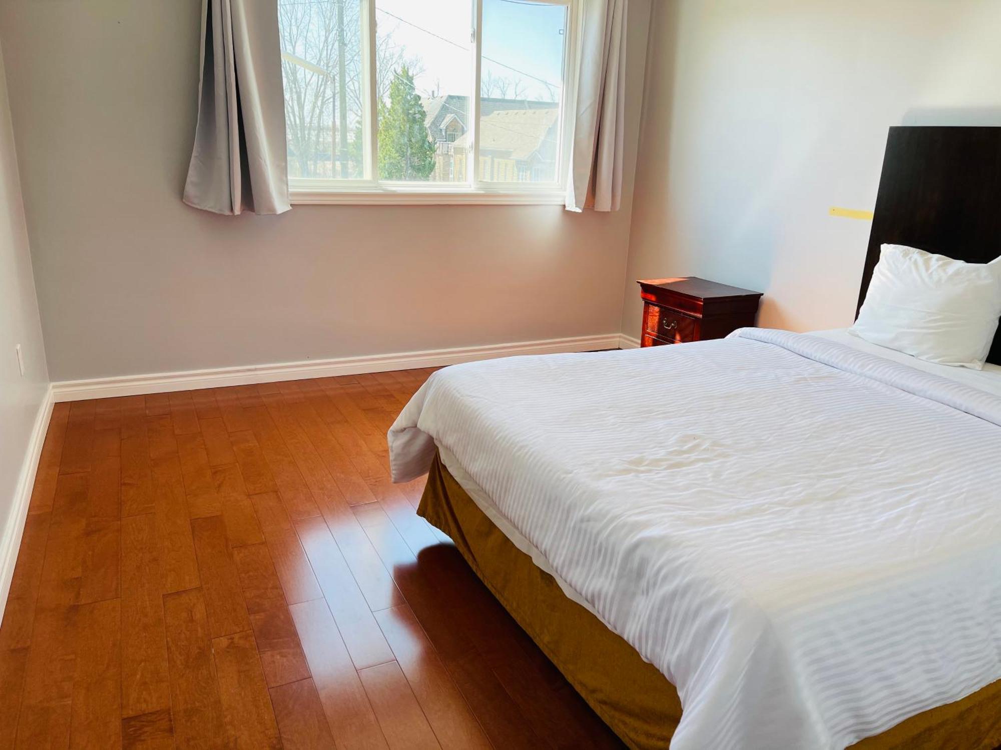 Holiday home A1 Family House Niagara Falls