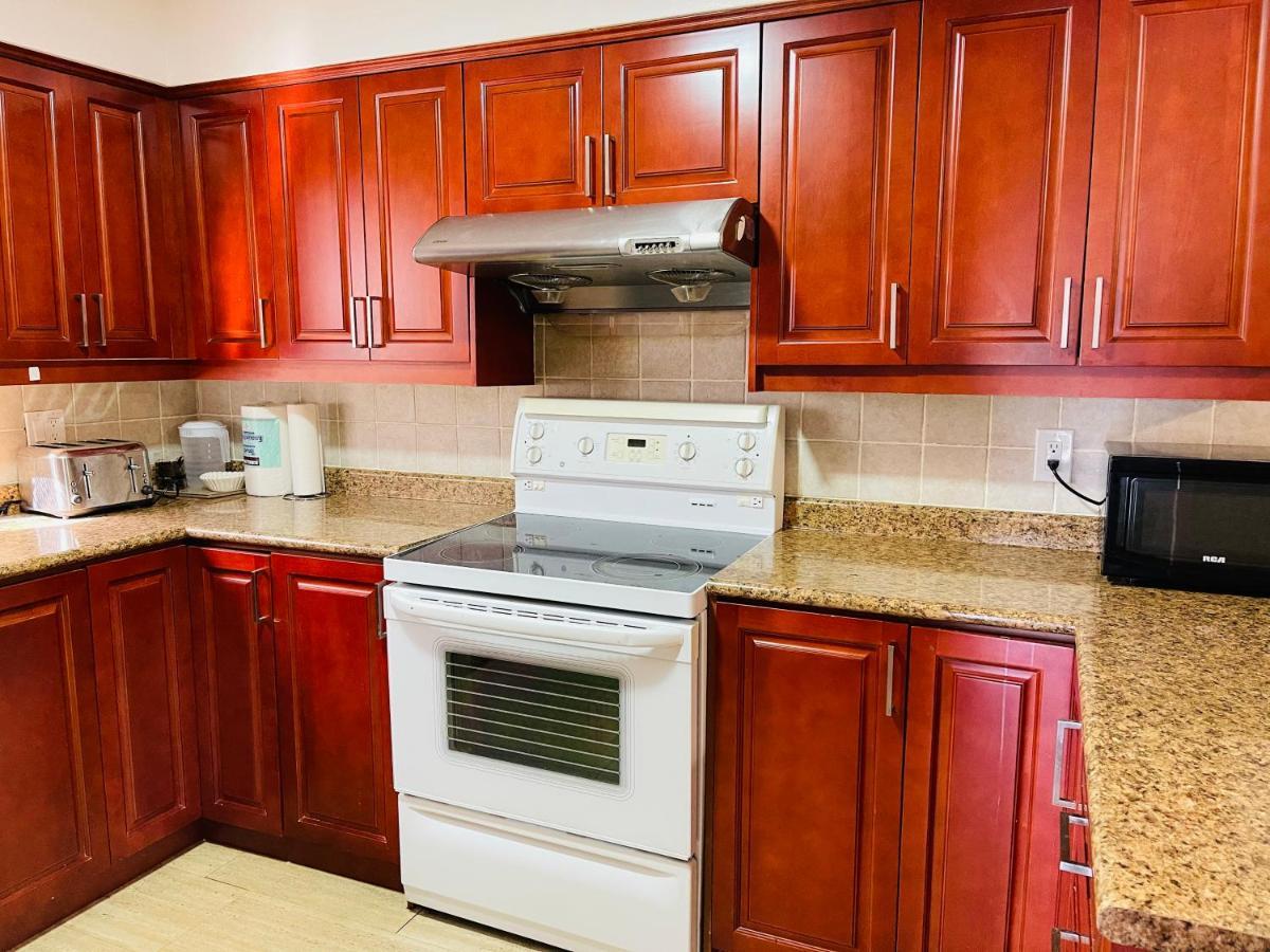 Holiday home A1 Family House Niagara Falls