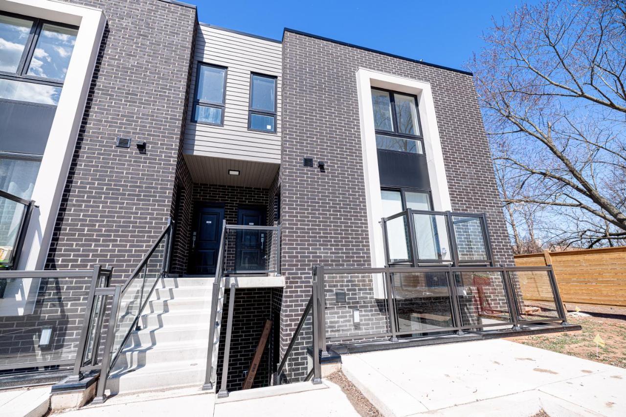 Luxury & Comfy Apartment, Mins Drive To Attraction Apartment