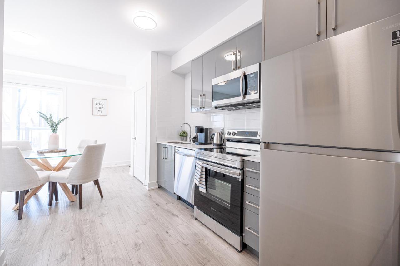 Luxury & Comfy Apartment, Mins Drive To Attraction *