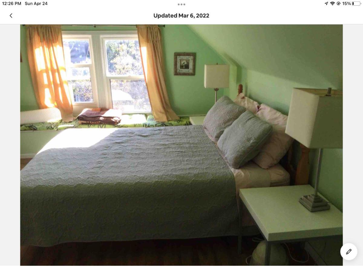 Holiday home Cozy 1-bedroom Loft With Falls View 4mins To Falls Niagara Falls