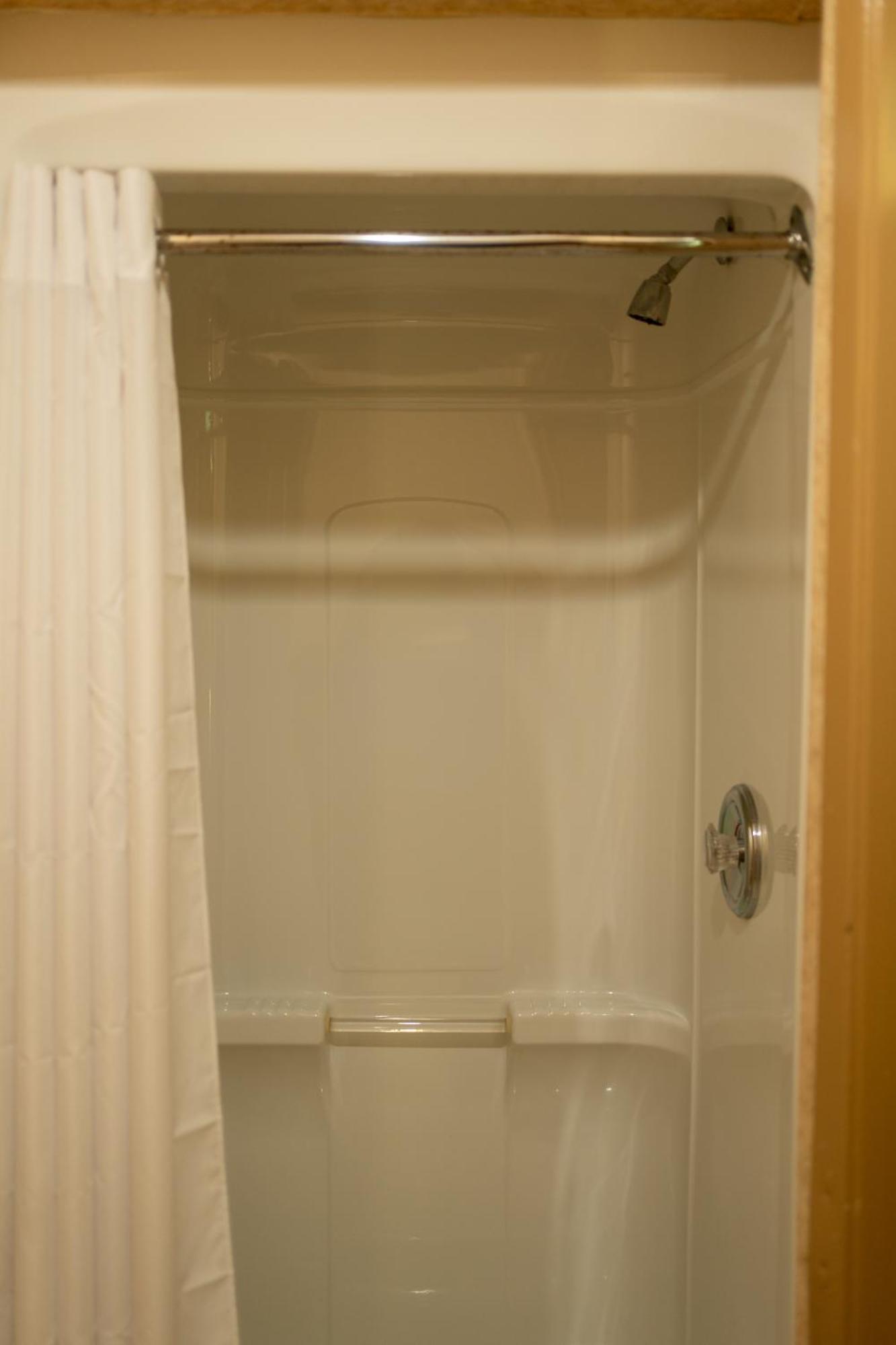 Motel Howard Johnson By Wyndham Niagara Falls