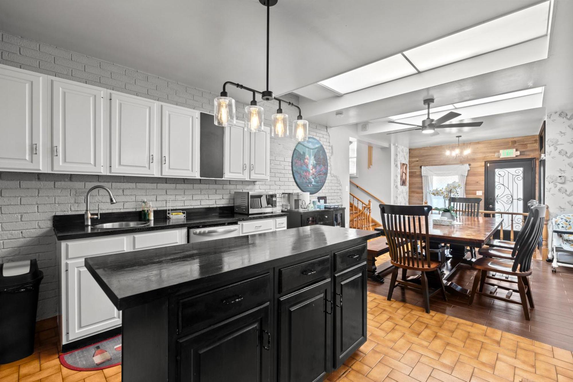 Beautiful Home, A Few Minutes To The Waterfall And Attractions * Niagara Falls