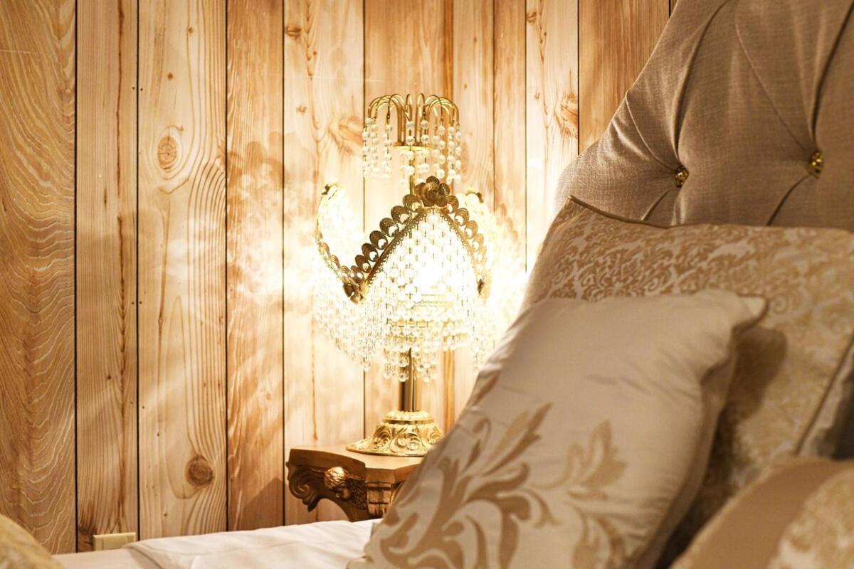 L'anciennce Indigo-vintage Stay,hot Tub,5min Falls Holiday home Niagara Falls
