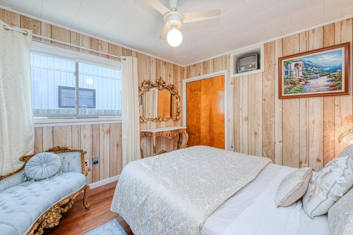 L'anciennce Indigo-vintage Stay,hot Tub,5min Falls Holiday home Niagara Falls