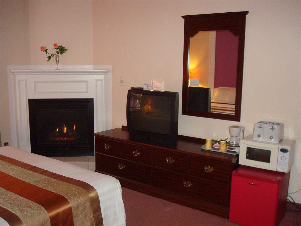 Grewals And Suites Motel