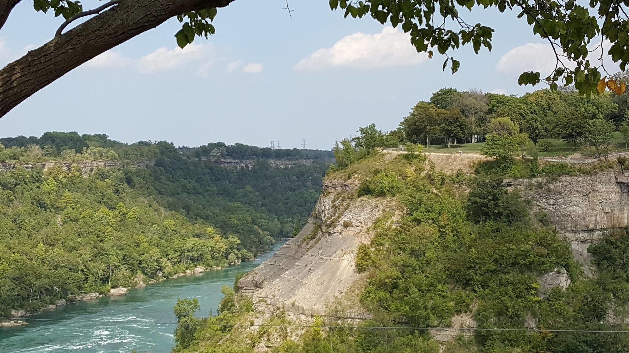 River Rapids 3*