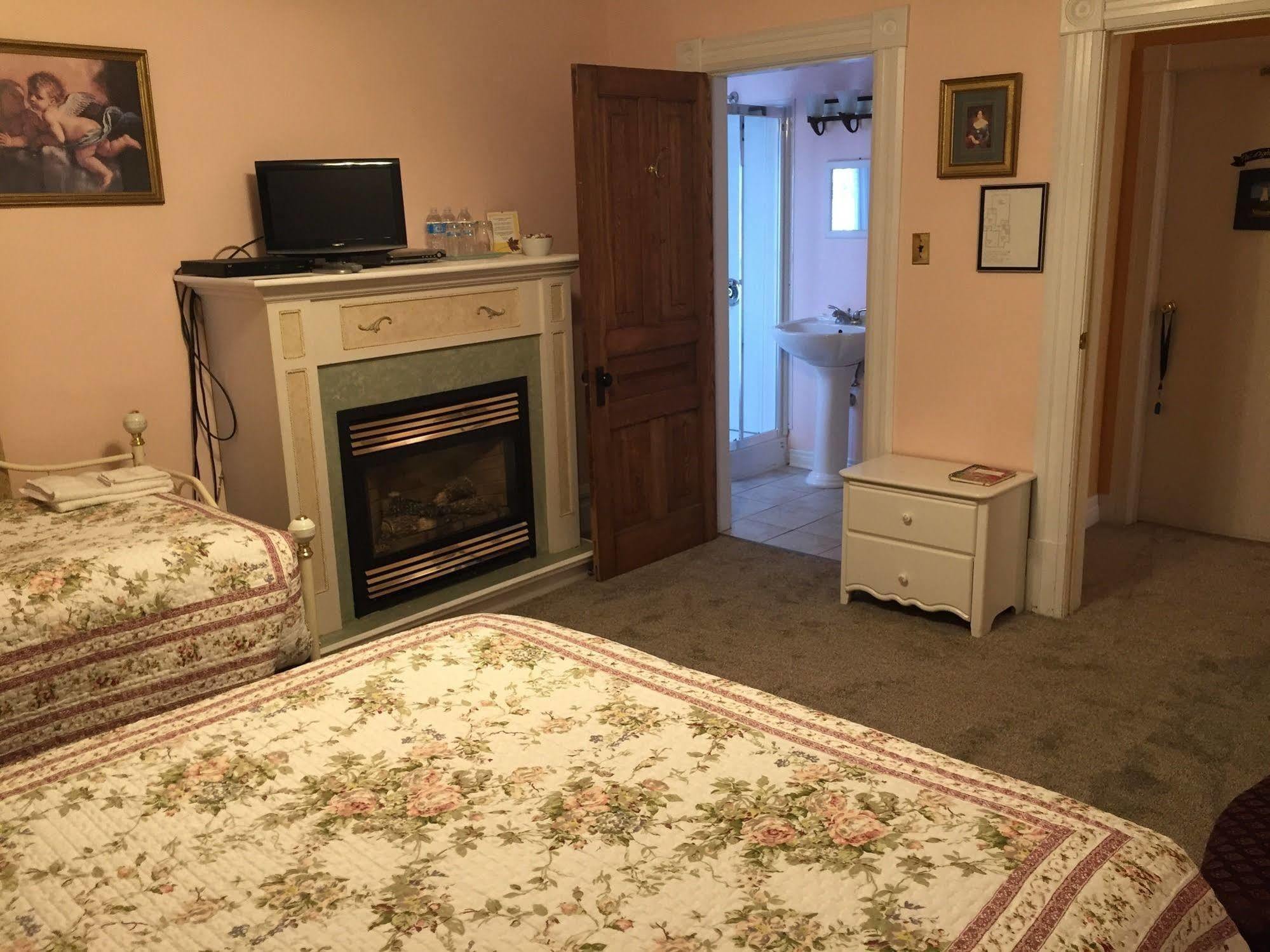 Always Bed & Breakfast Niagara Falls