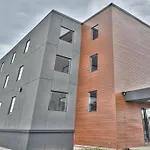 Luxury Boutique 2Bedroom Condo 3B