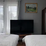 Niagara Fall Holiday Home - Close To The Fall, 3 Mins Drive