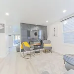 Cheerful 3 Bedroom House