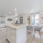 Cheerful 3 Bedroom House
