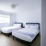 5 Beds On The Rapids - 5 Mins To The Falls