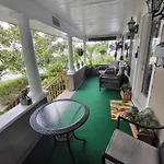 Your Oasis In Niagara Falls Canada