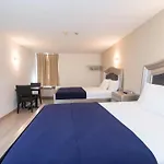Diplomat Inn