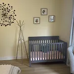 Luxury Cottage With King Bed Private Yard Bbq Deck Gazebo-4 Minutes To The Falls