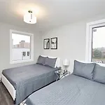 Clifton Hill Condos 3B