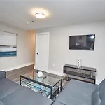 Clifton Hill Condos 3B