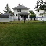 Niagara Falls Canada Getaway