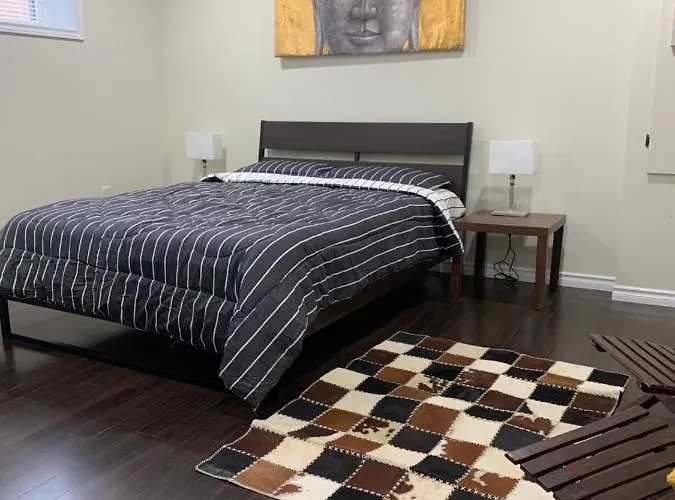 Niagara Contemporary Stay