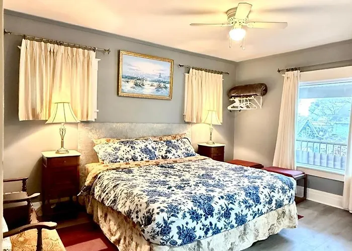 Two Bedrooms Unit With Jacuzzi And Great View
