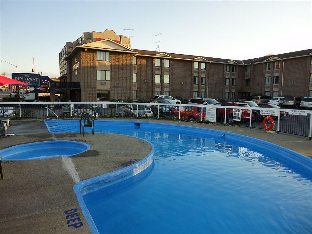 Diplomat Hotel