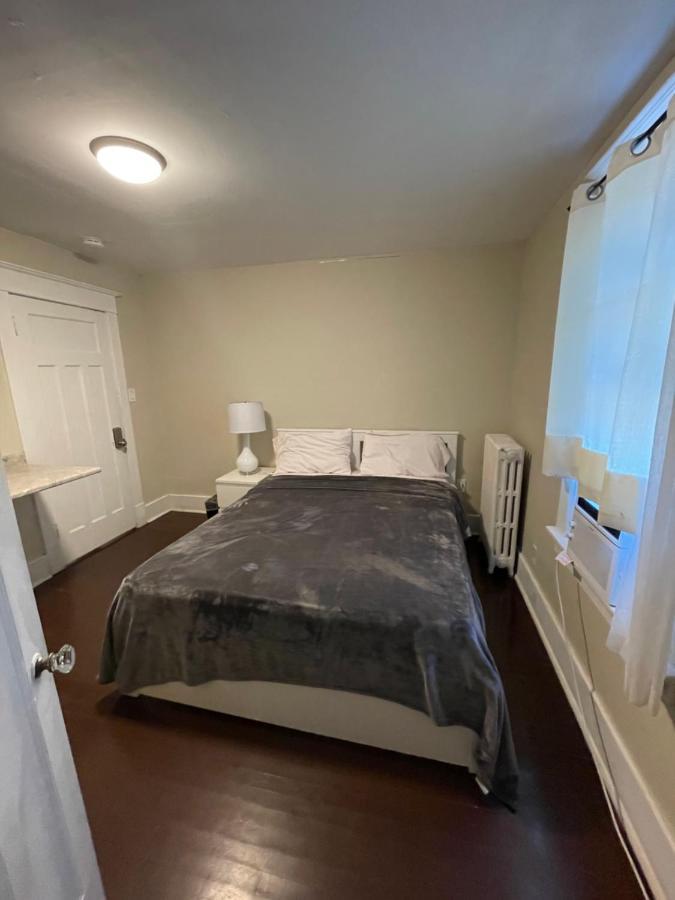Homestay Clifton Hill Getaway: Spacious Kitchen Near Falls & Casino