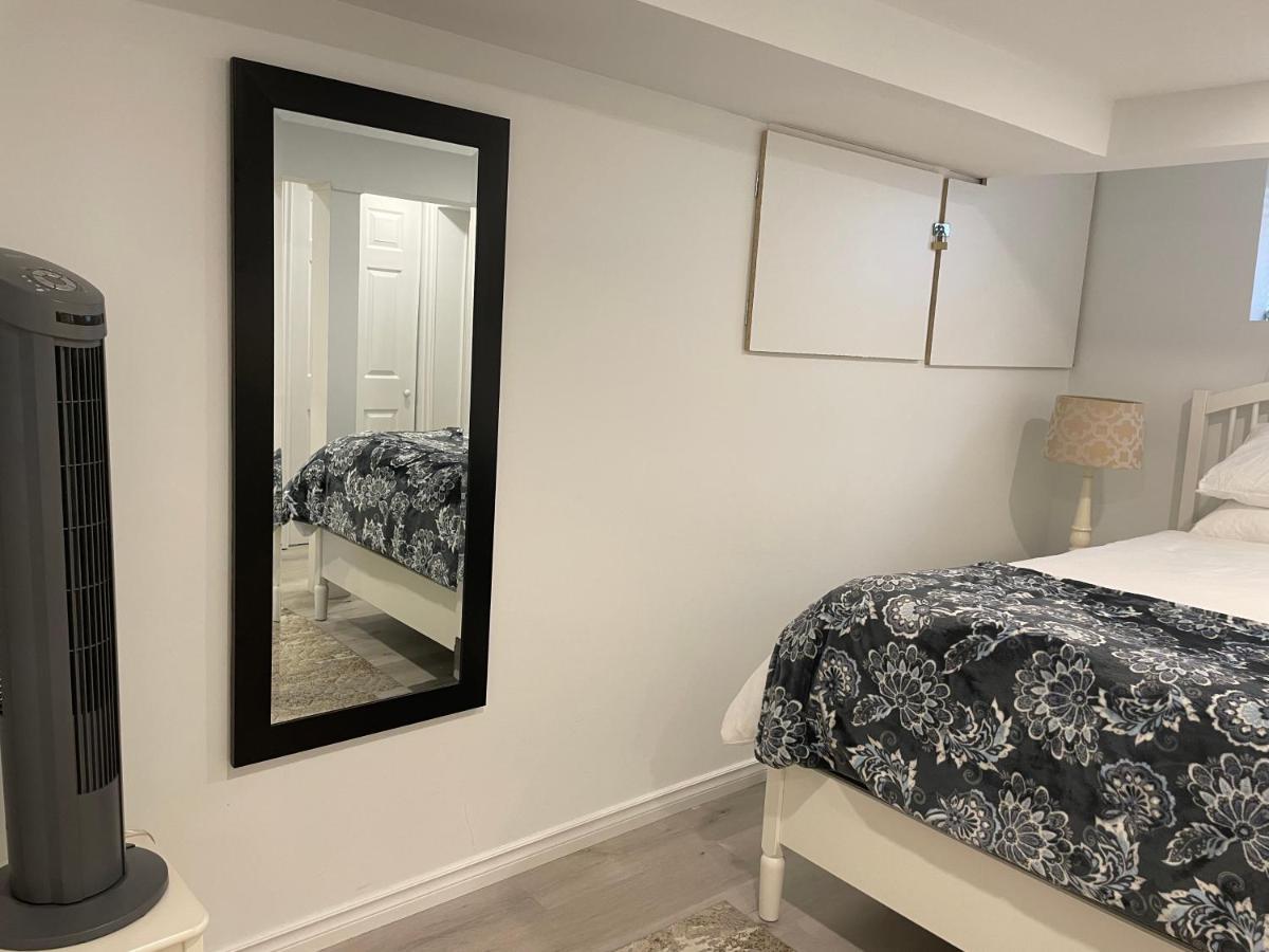 Newly Renovated 2 Bedroom 1 Ba *10 Min Walk To Falls*