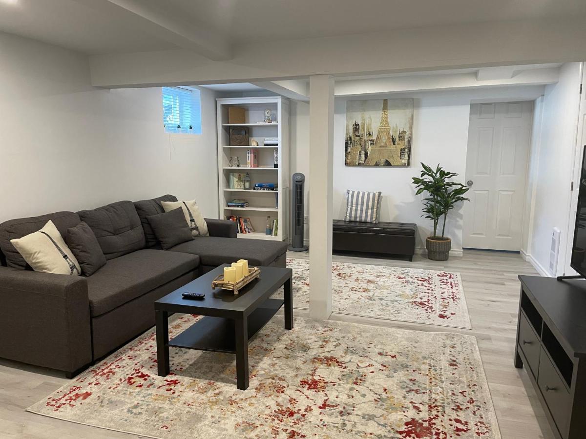 Apartment Newly Renovated 2 Bedroom 1 Ba *10 Min Walk To Falls* *