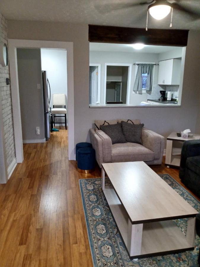 Toronto Furnished Living-