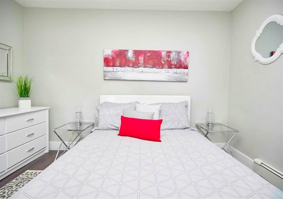 Luxury Boutique 2 Bedroom 3a