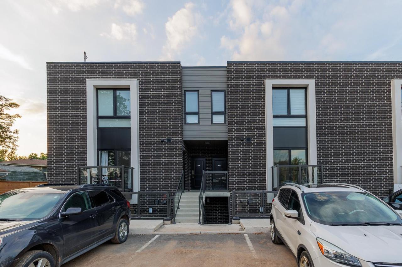 Exquisite 2 Bedroom Apt, Mins To The Falls. Apartment *