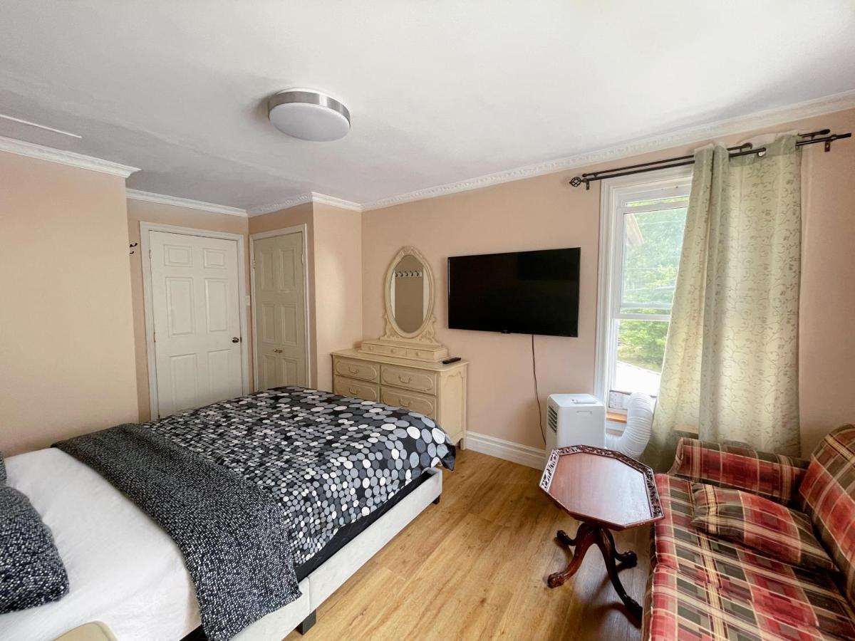 Fall Holiday - Close To The Fall, 3 Mins Drive Holiday home