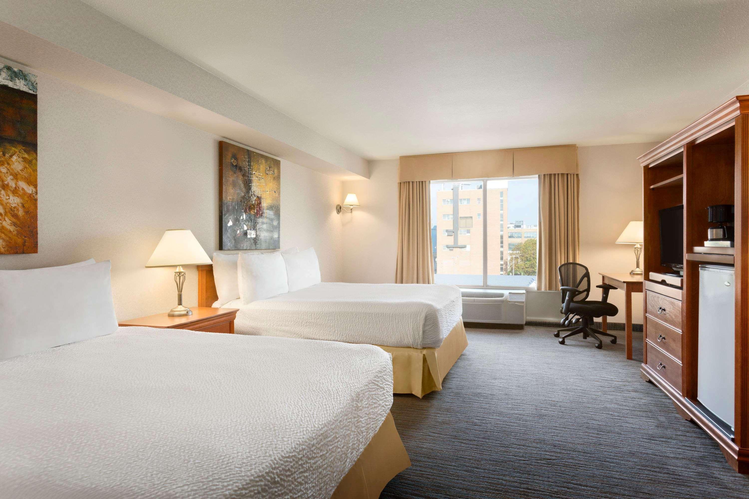 Days By Wyndham Centre St By The Falls 2* Niagara Falls