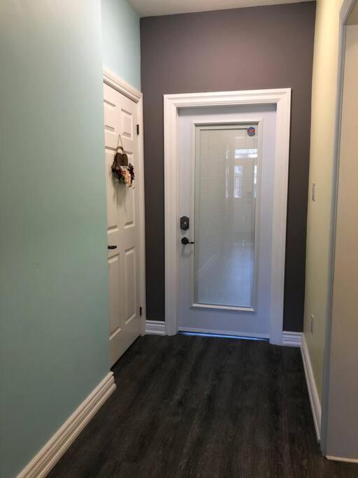 Holiday home Entire Basement With 3 Bedrooms