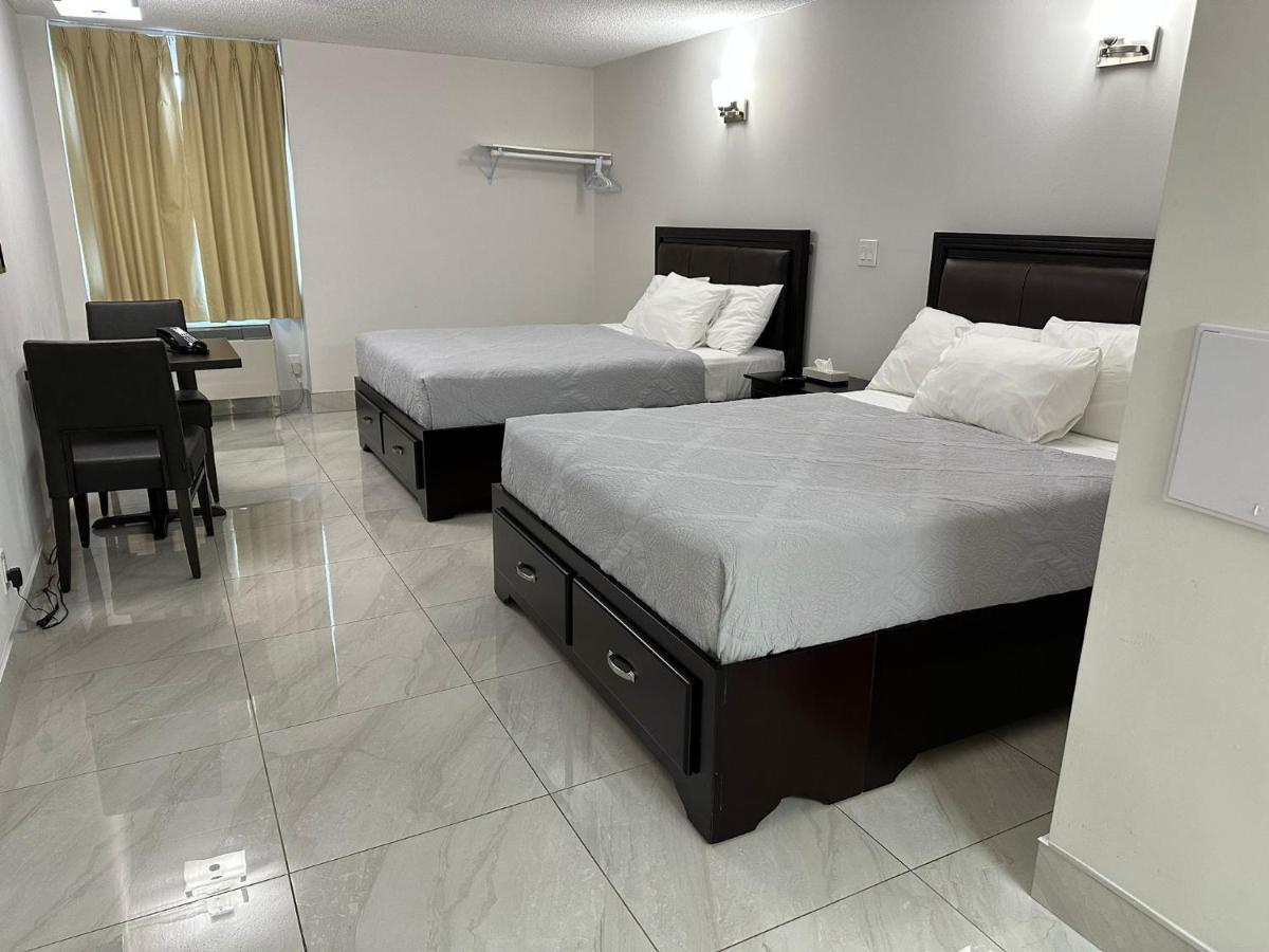 Hotel Diplomat