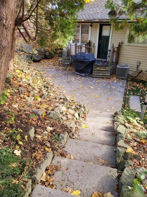 Holiday home Riverview Closest To Falls, Free Breakfast Delivered Daily *