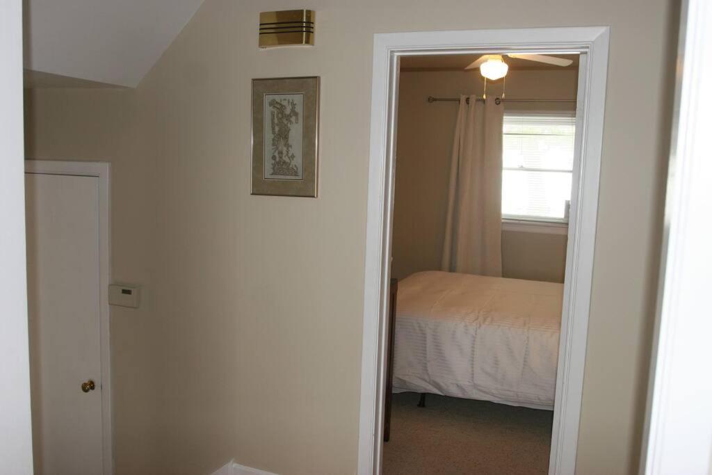 Holiday home Riverview Closest To Falls, Free Breakfast Delivered Daily *