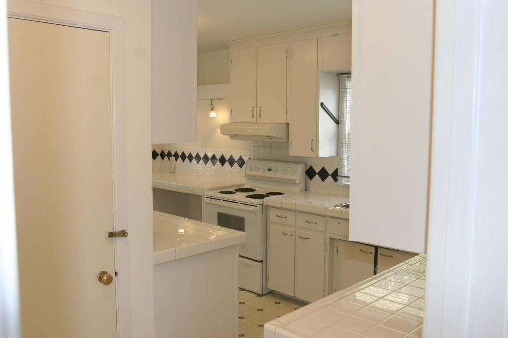 Riverview Closest To Falls, Free Breakfast Delivered Daily Holiday home *