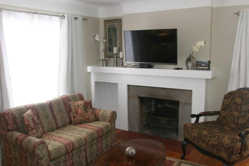 Riverview Closest To Falls, Free Breakfast Delivered Daily Holiday home Niagara Falls