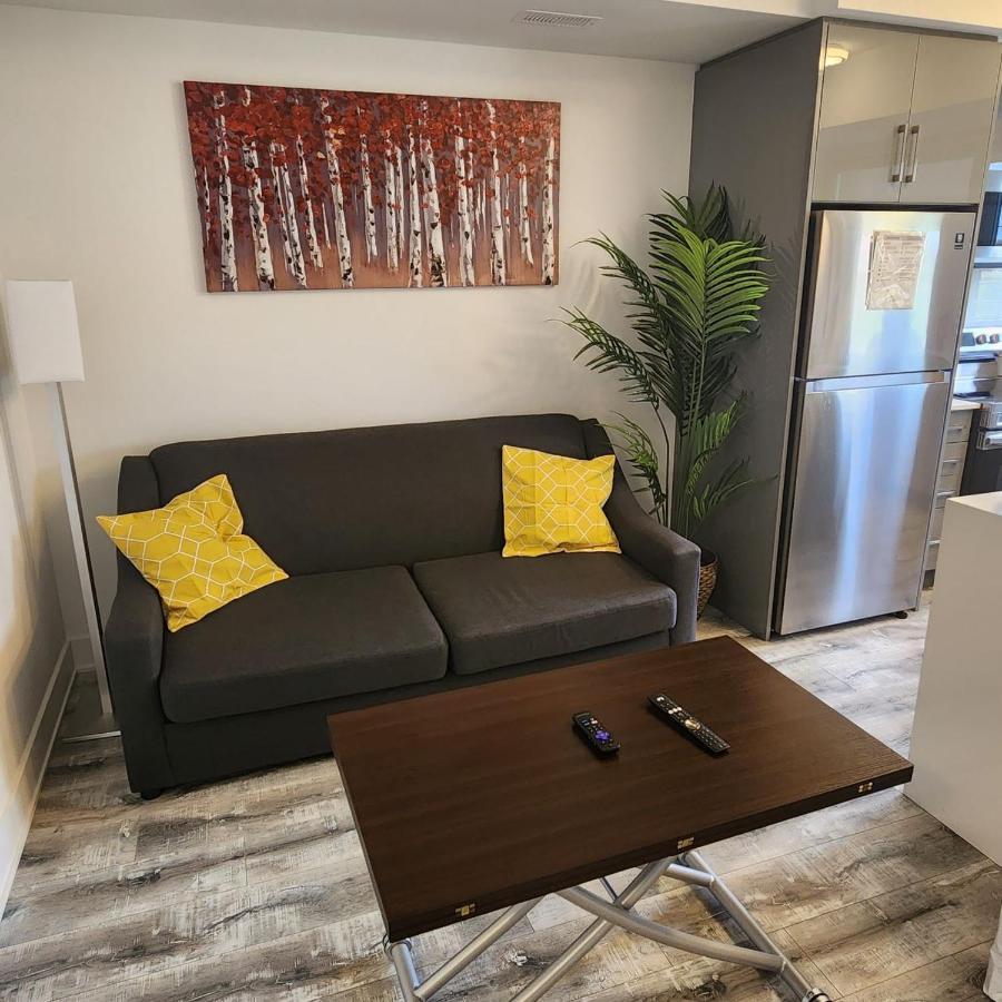 Stylish Townhome Gem With Several Amenities Just Minutes To The Falls Apartment Niagara Falls