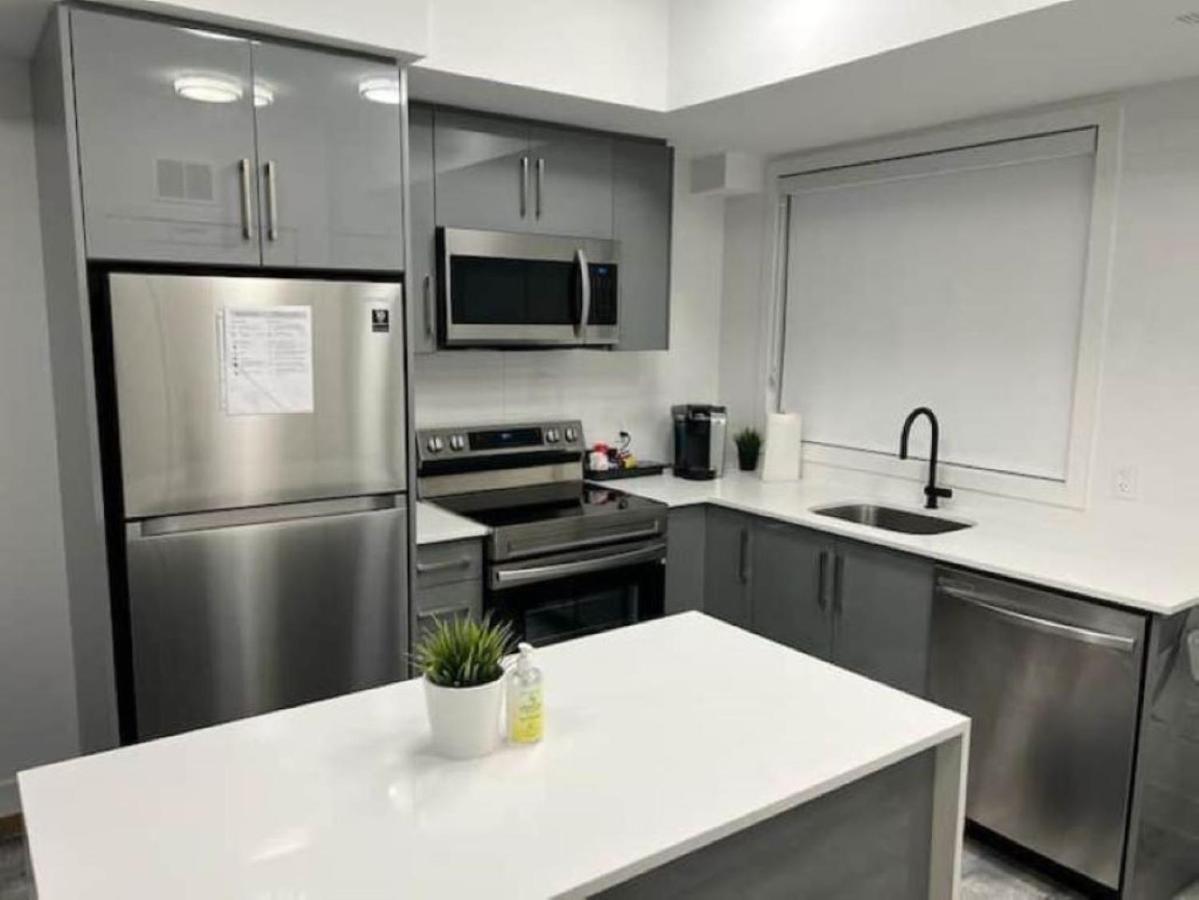 Stylish Townhome Gem With Several Amenities Just Minutes To The Falls