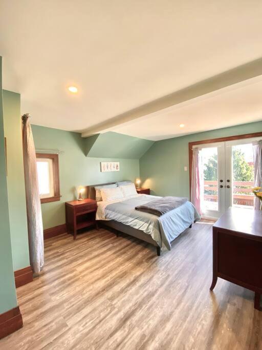 Cozy Suite-walk To The Falls!