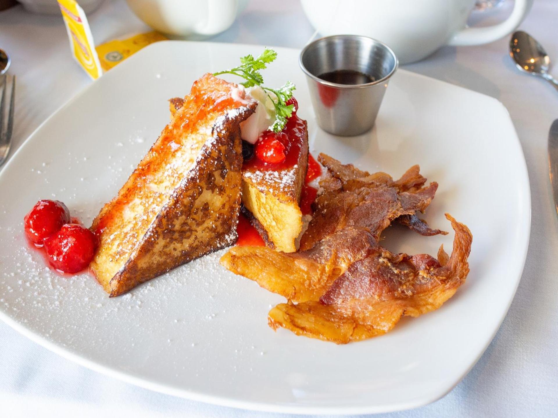 Riverview Closest To Falls, Free Breakfast Delivered Daily Niagara Falls