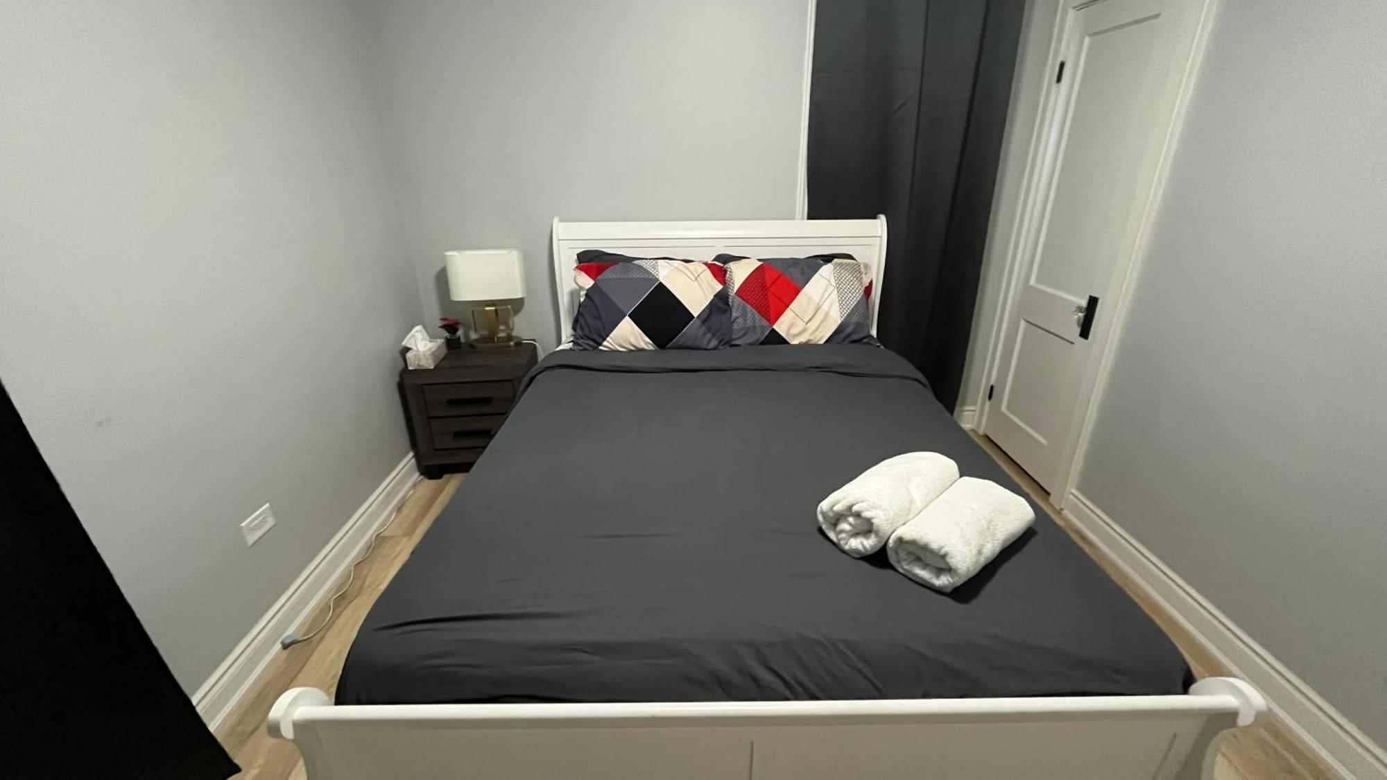 Renovated - Walk To Falls & Tourist District *