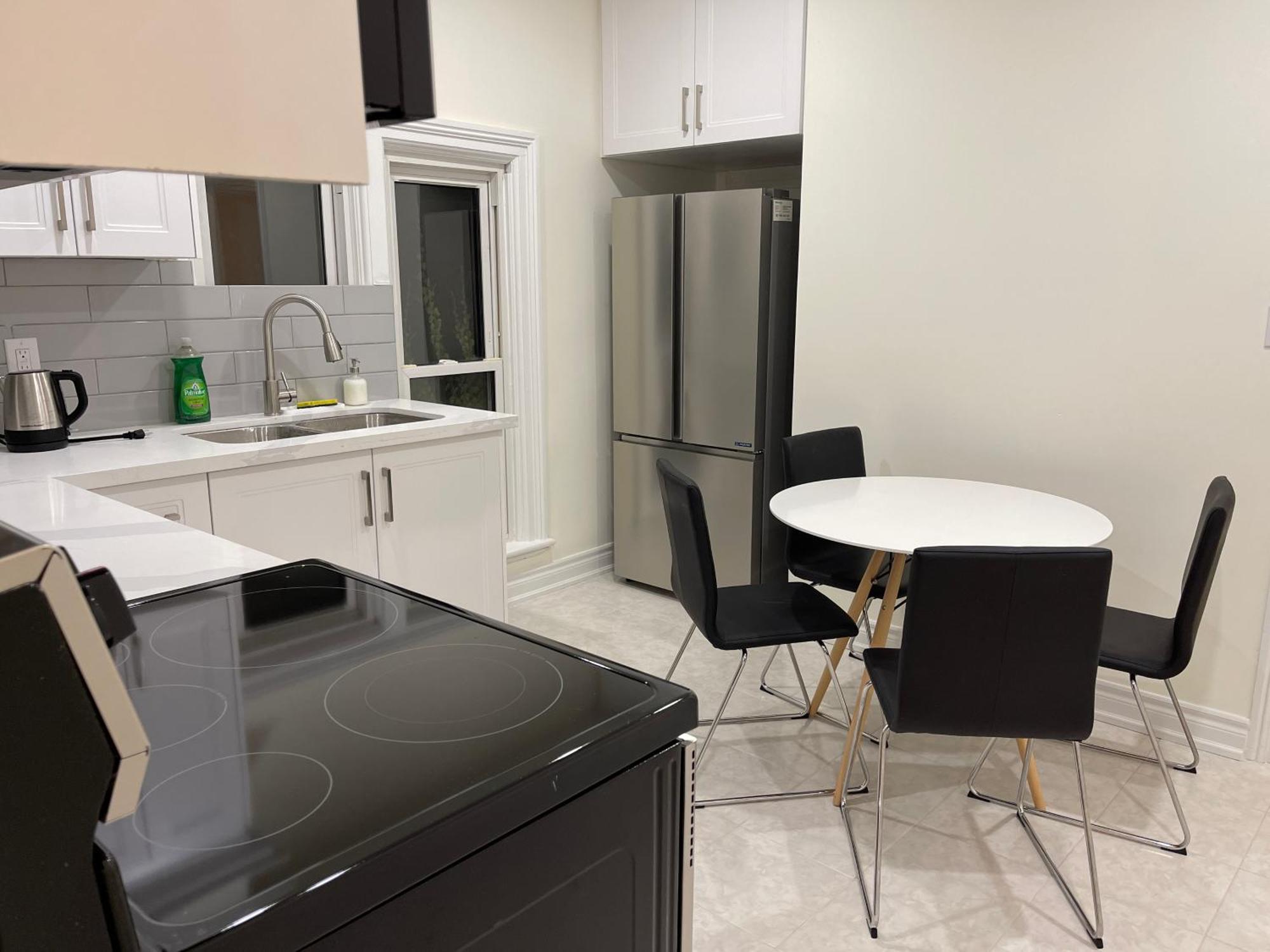 Holiday home Two-bedroom With King Bed-4 Minutes To The Falls Niagara Falls